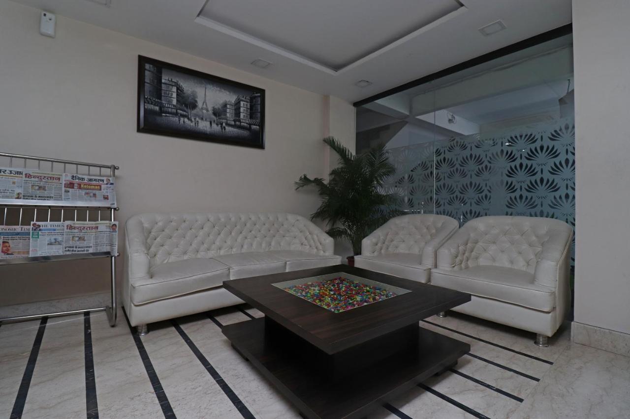 Oyo 29382 Golden Laurel Inn Deoria Экстерьер фото